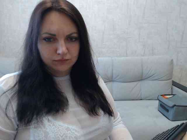 chat room nude AngelinaCute