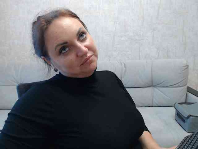 JenniferTheChic webcam