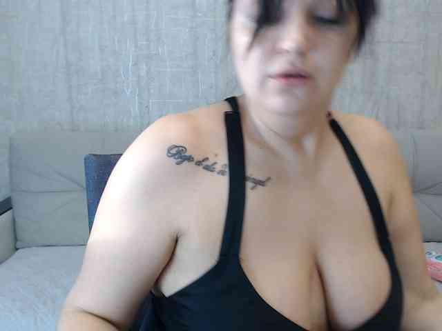 JenniferTheChic webcam