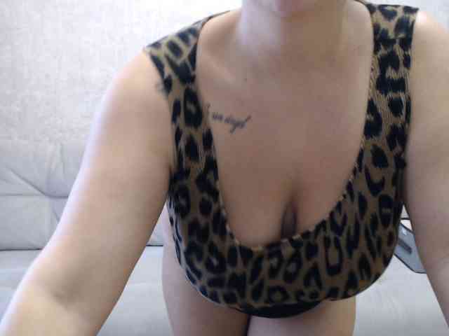 JenniferTheChic webcam