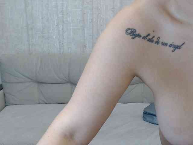 JenniferTheChic webcam