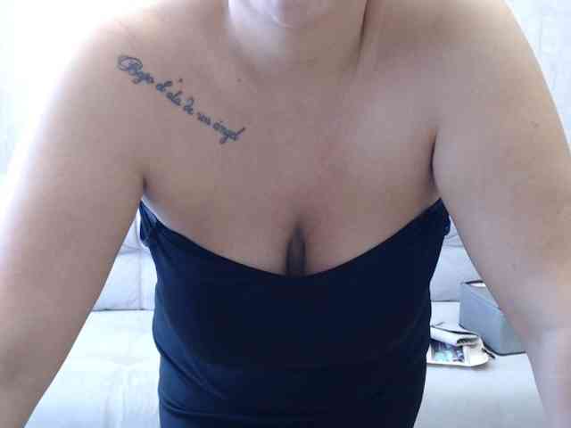 JenniferTheChic webcam