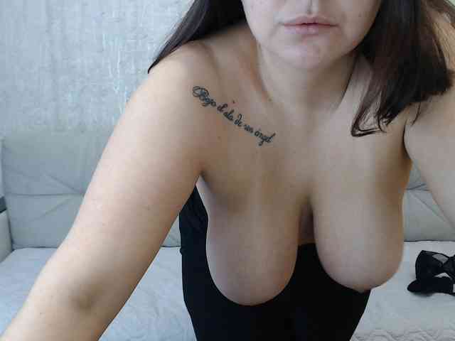 JenniferTheChic webcam