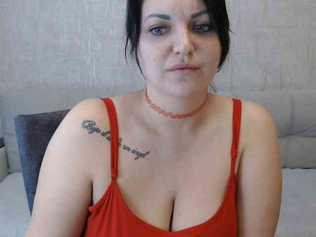 JenniferTheChic webcam