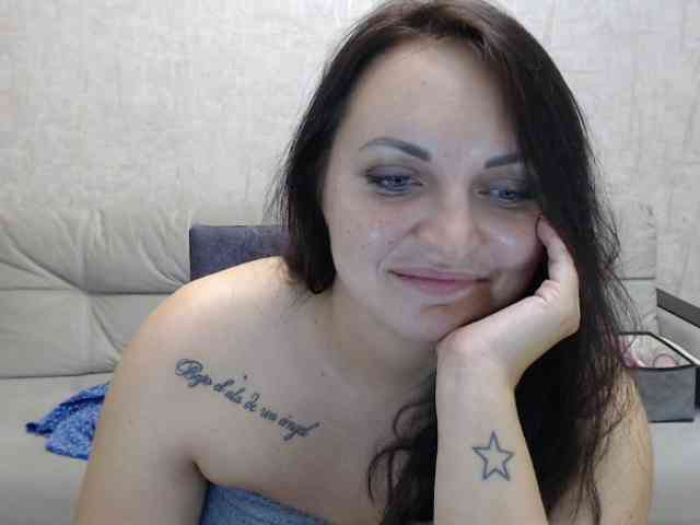 JenniferTheChic webcam