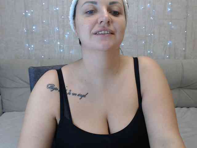 JenniferTheChic webcam