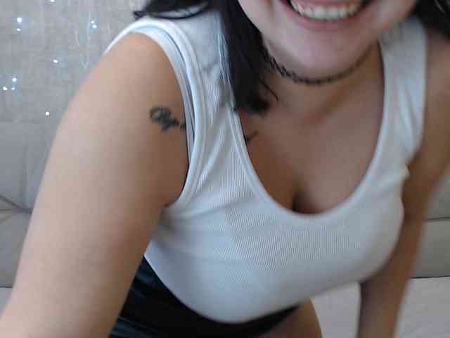 JenniferTheChic webcam