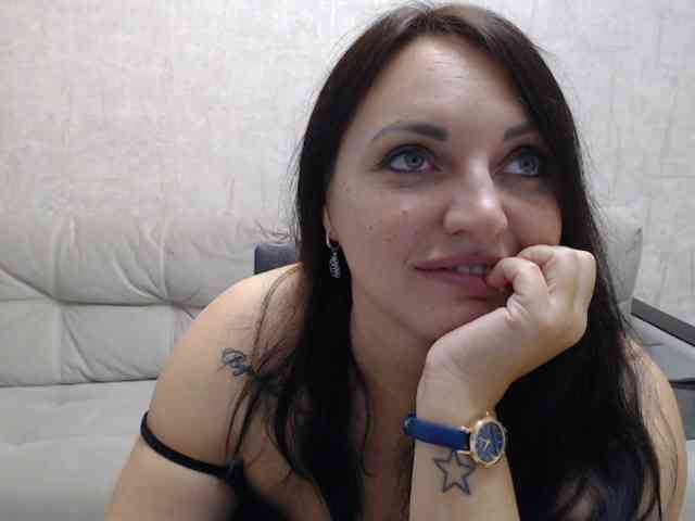 JenniferTheChic webcam