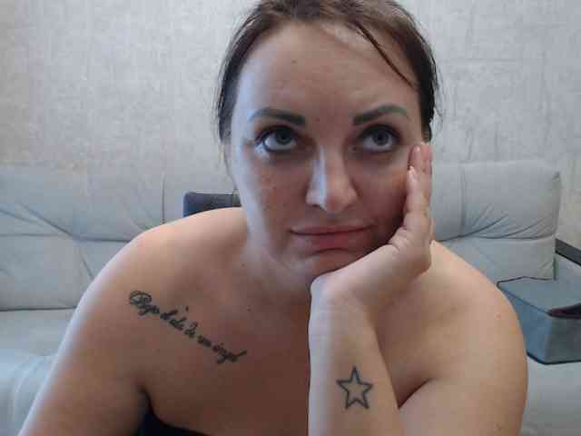 JenniferTheChic webcam