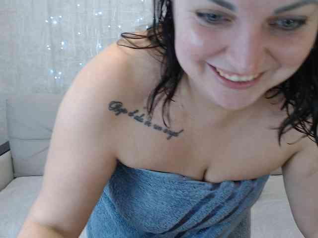 AngelinaCute Live Webcam on BongaCams
