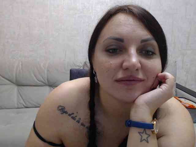 AngelinaCute Live Webcam on BongaCams