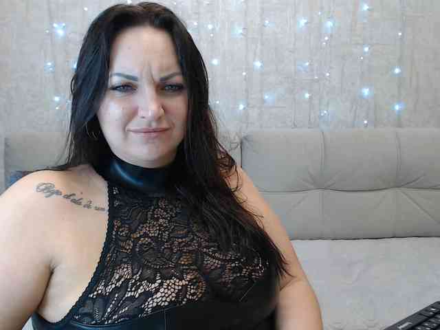 JenniferTheChic webcam