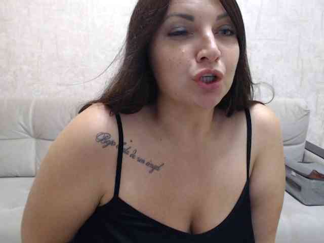 JenniferTheChic webcam