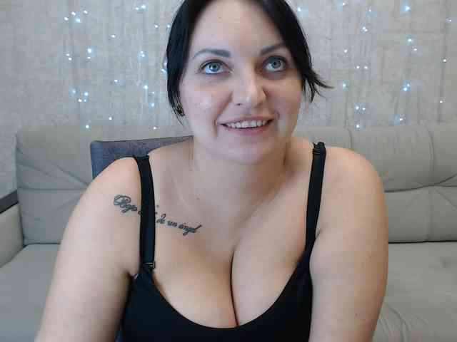 JenniferTheChic webcam