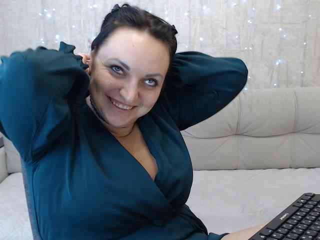 JenniferTheChic webcam