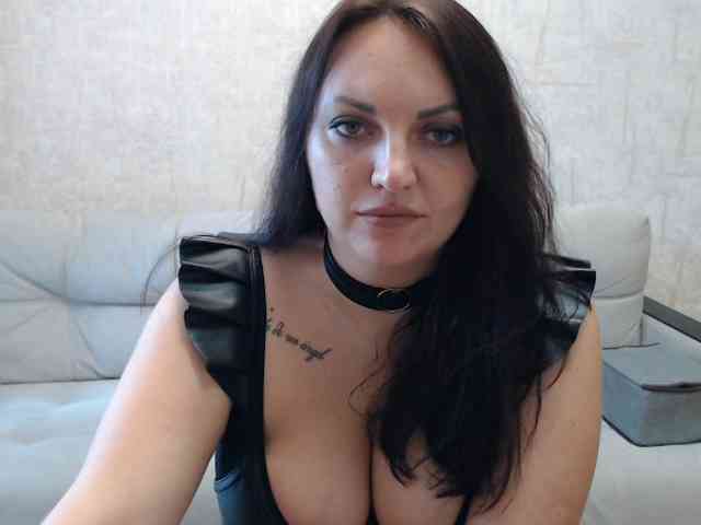 JenniferTheChic webcam