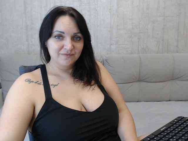 JenniferTheChic webcam