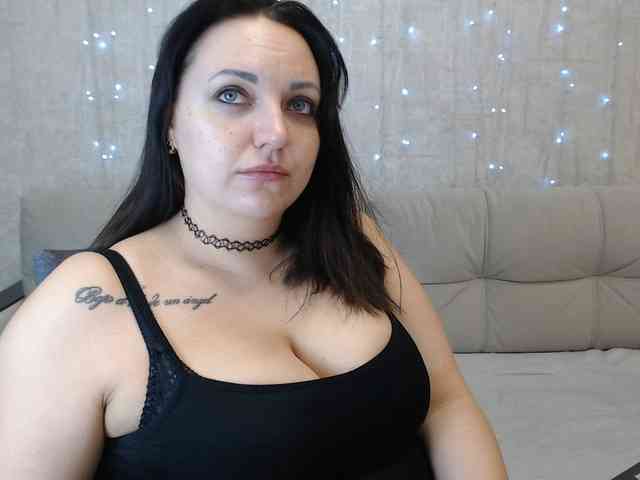 JenniferTheChic webcam