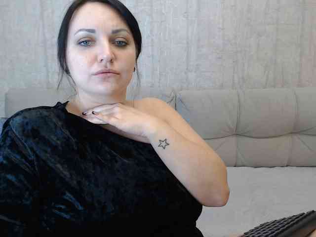 JenniferTheChic webcam