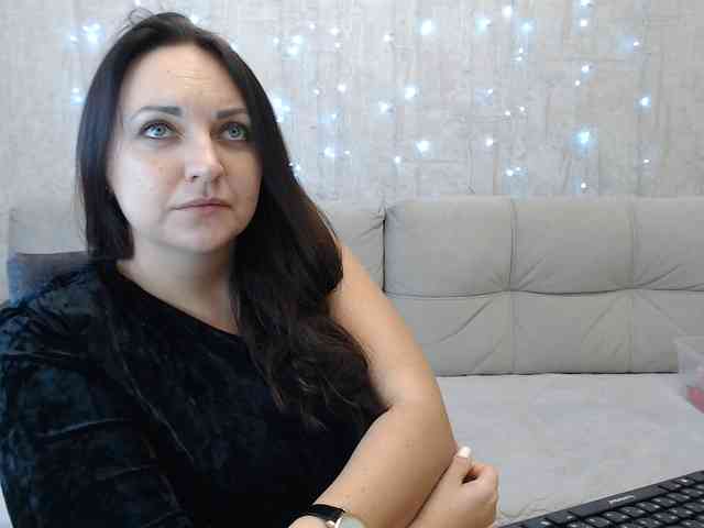JenniferTheChic webcam