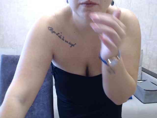 JenniferTheChic webcam