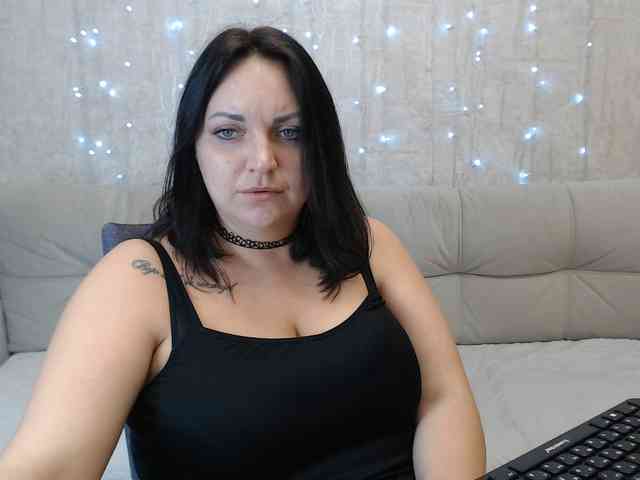 JenniferTheChic webcam