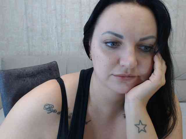 JenniferTheChic webcam