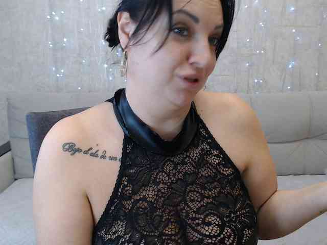 JenniferTheChic webcam