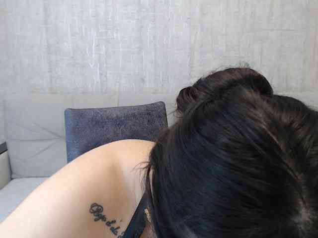 JenniferTheChic webcam