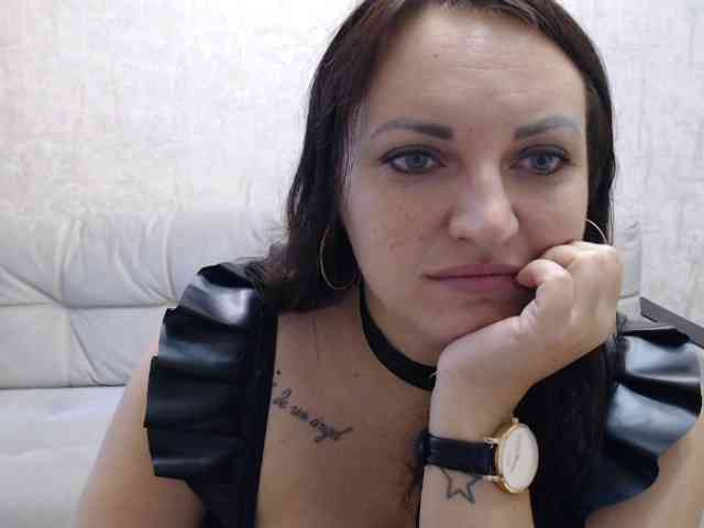 JenniferTheChic webcam