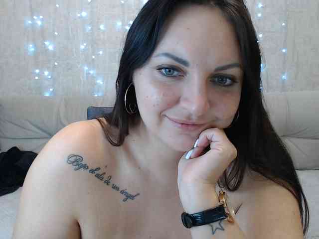 JenniferTheChic webcam