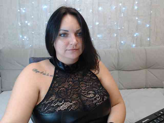 JenniferTheChic webcam