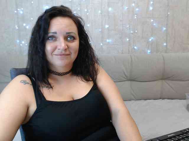 JenniferTheChic webcam