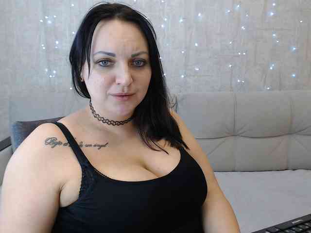 JenniferTheChic webcam