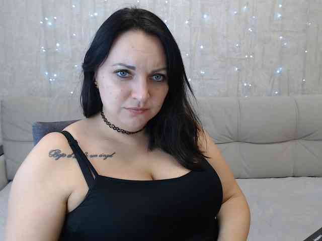 JenniferTheChic webcam