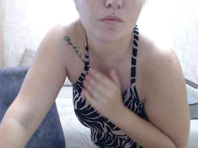 JenniferTheChic webcam