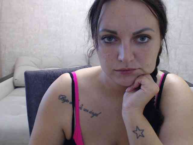 JenniferTheChic webcam