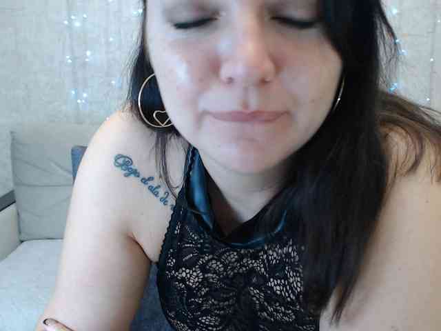 JenniferTheChic webcam