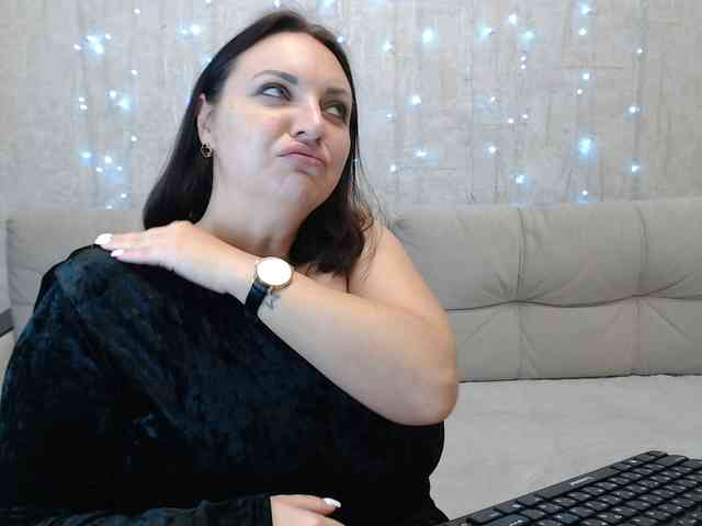 JenniferTheChic webcam