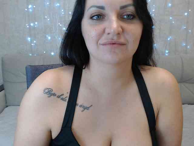 JenniferTheChic webcam
