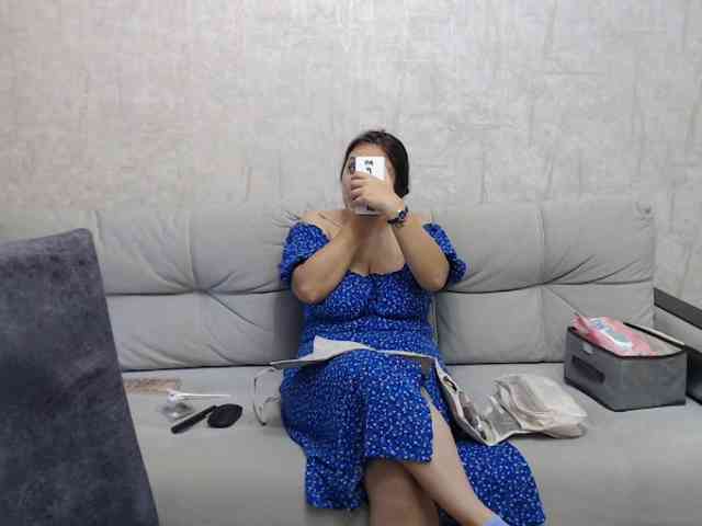 JenniferTheChic webcam