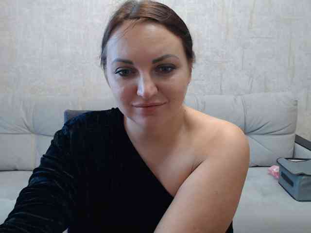 private live cam AngelinaCute