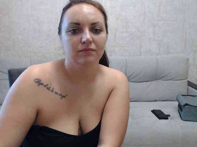 JenniferTheChic webcam