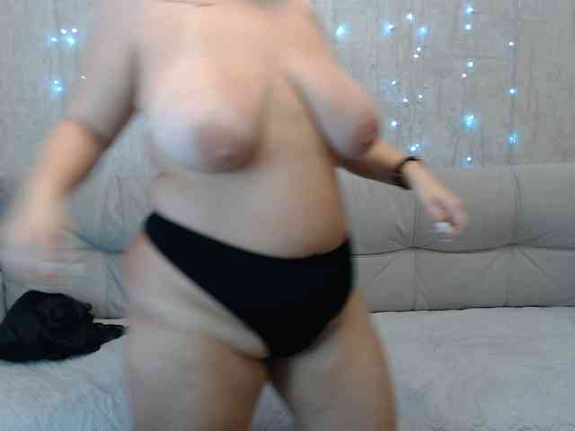 JenniferTheChic webcam