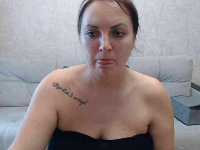 JenniferTheChic webcam