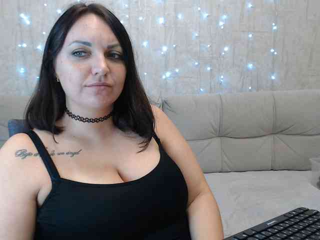 JenniferTheChic webcam