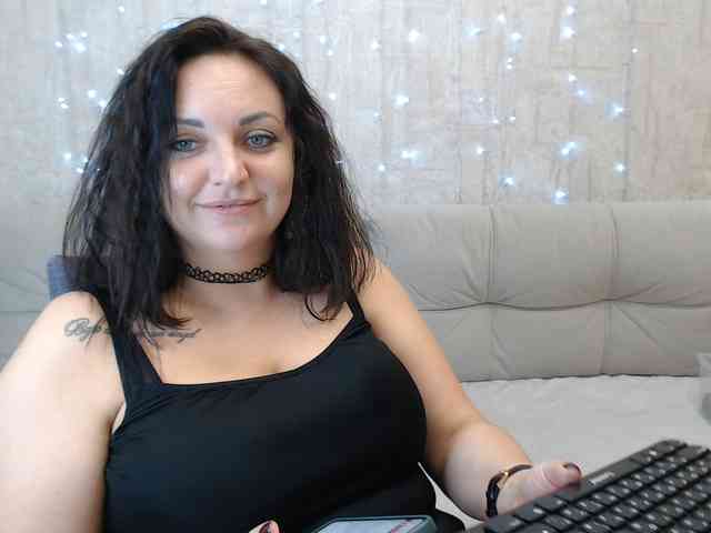 JenniferTheChic webcam