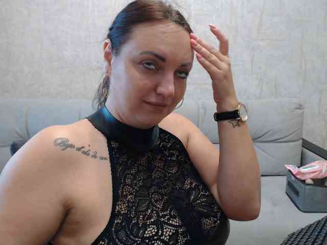 JenniferTheChic webcam