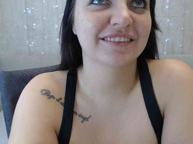 JenniferTheChic webcam