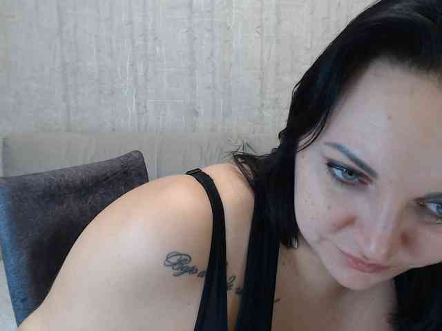 JenniferTheChic webcam